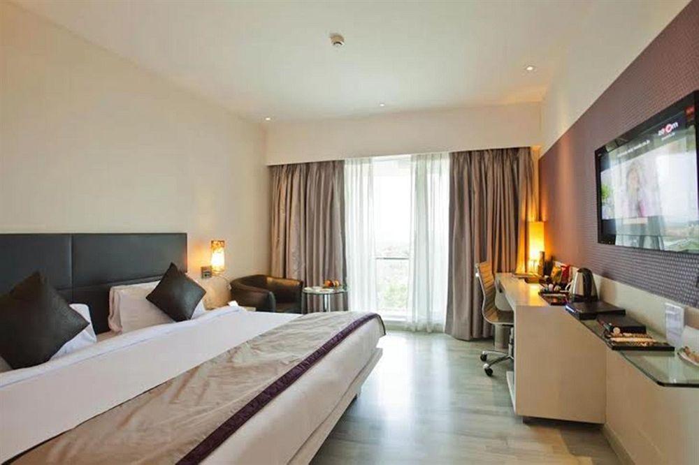 Spree Shivai Hotel Pune Pimpri-Chinchwad Екстер'єр фото