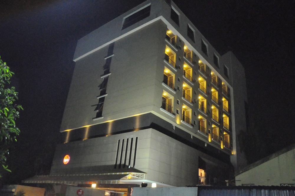 Spree Shivai Hotel Pune Pimpri-Chinchwad Екстер'єр фото